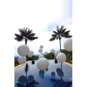 Στολισμός Πισίνας με Μπαλόνια Γίγας
